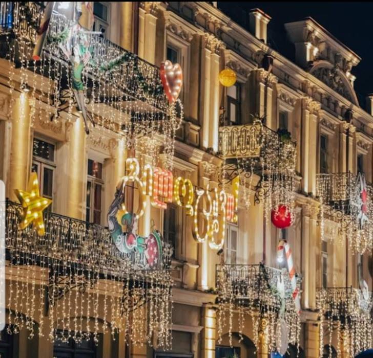 Atlant Hotel Тбилиси Екстериор снимка