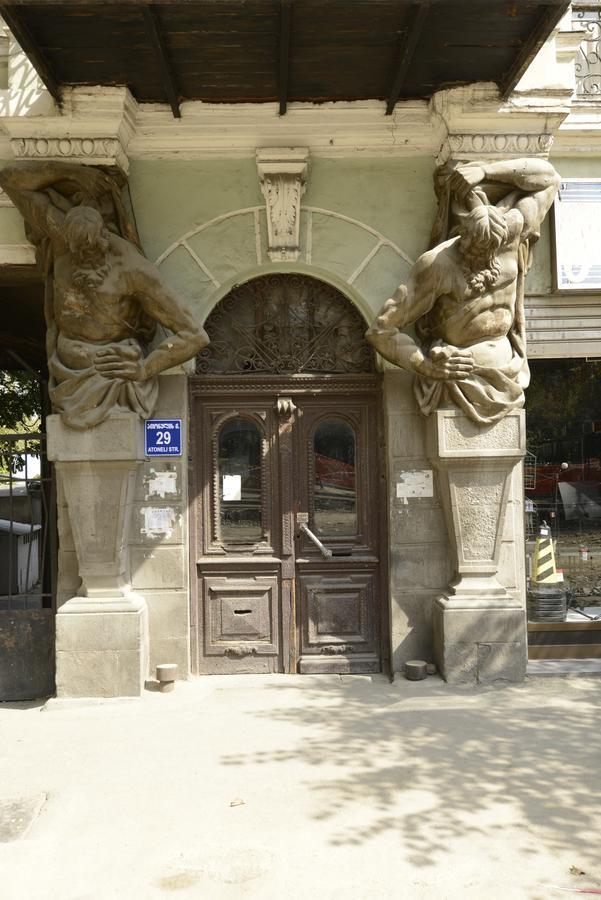 Atlant Hotel Тбилиси Екстериор снимка