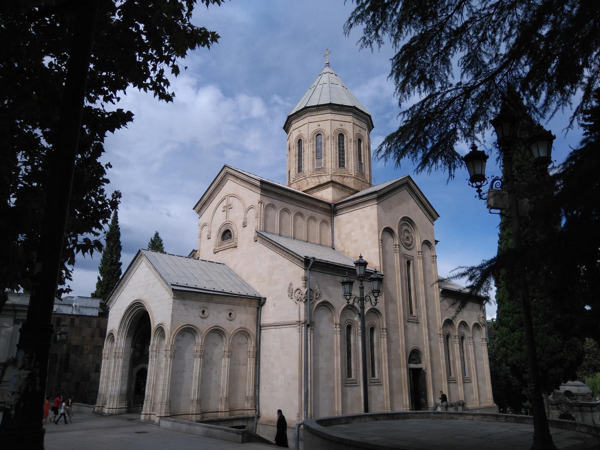 Atlant Hotel Тбилиси Екстериор снимка