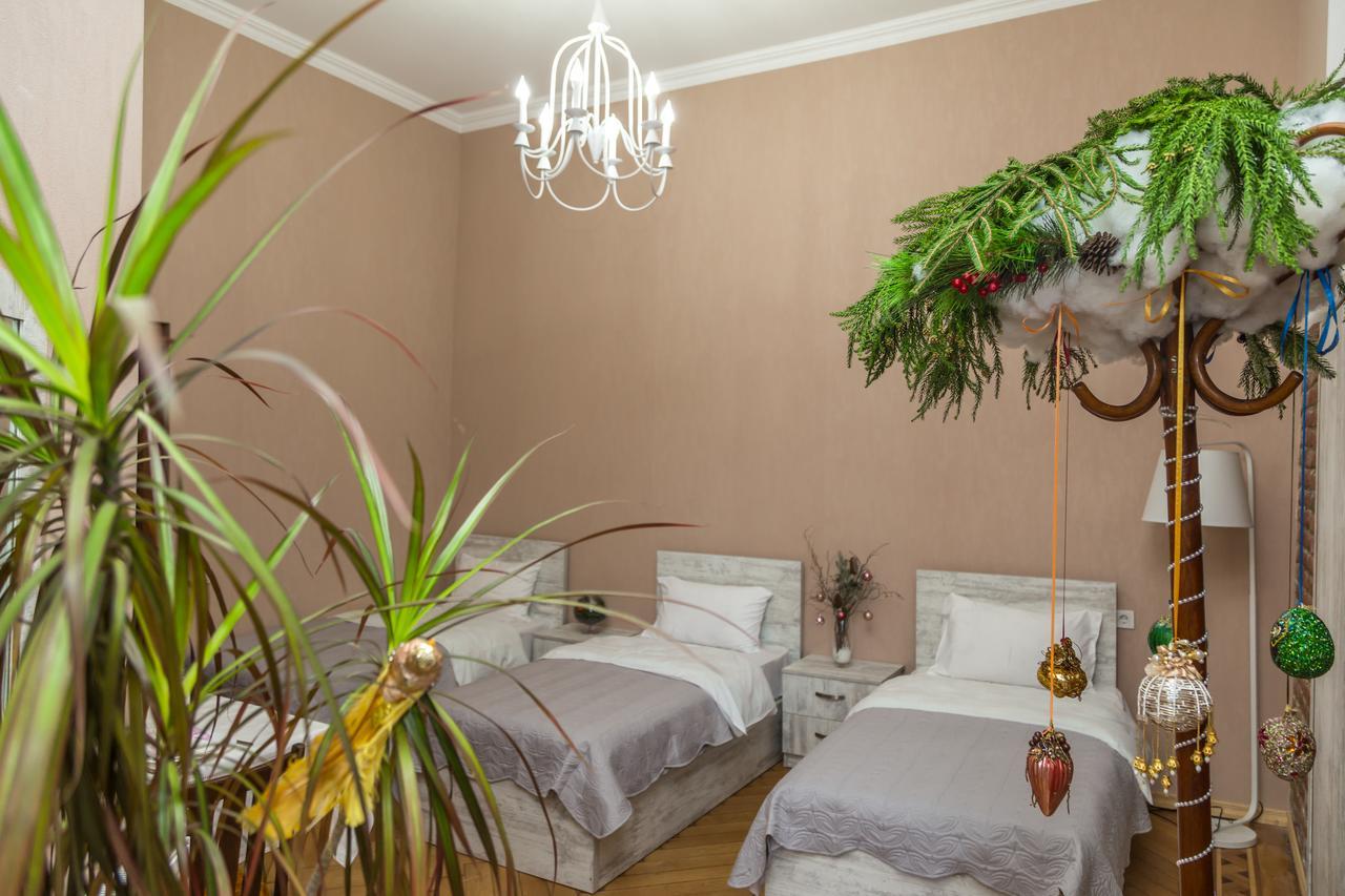 Atlant Hotel Тбилиси Екстериор снимка