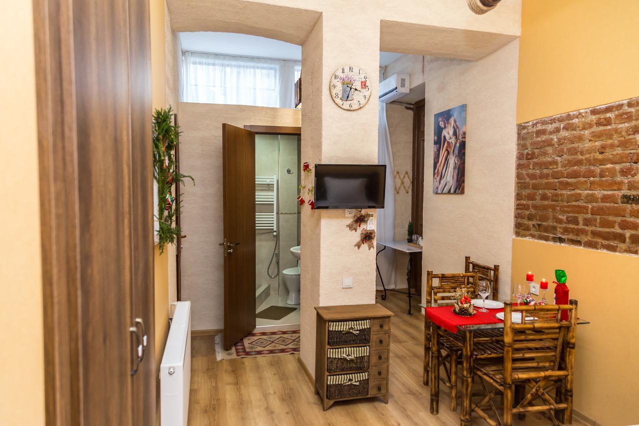 Atlant Hotel Тбилиси Екстериор снимка